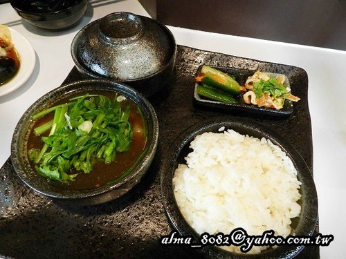 梅村握壽司,無名甜不辣肉圓,聞香坊,貓屋冰館,金時代法國麵包