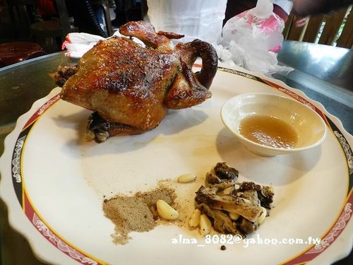 包心圓,宜蘭美食,植物園,牛奶土司,甕窯雞,義珍香,菓風(fēng),香草菲菲,麥香核桃