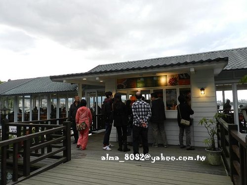 包心圓,宜蘭美食,植物園,牛奶土司,甕窯雞,義珍香,菓風(fēng),香草菲菲,麥香核桃