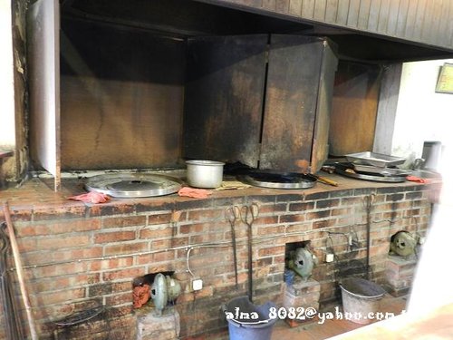 宋記胡椒餅,尾豆花店,淡水小吃,淡水老街,炭錢胡椒餅,胡椒餅,阿三哥小酥餅,黑殿飯店