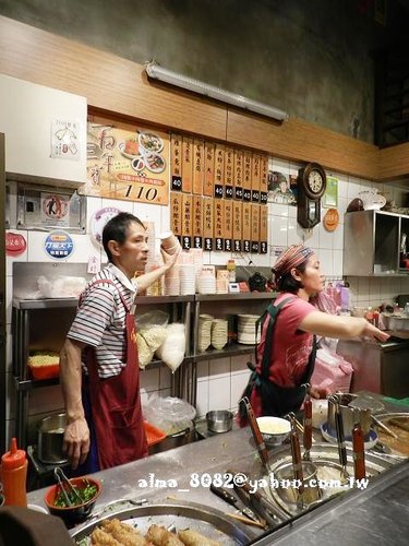 大溪老街,百年油飯,豆干,黃大目總店