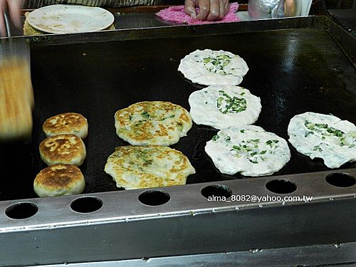 好鮮屋米粉湯,日寶蔥油餅,貴子油飯