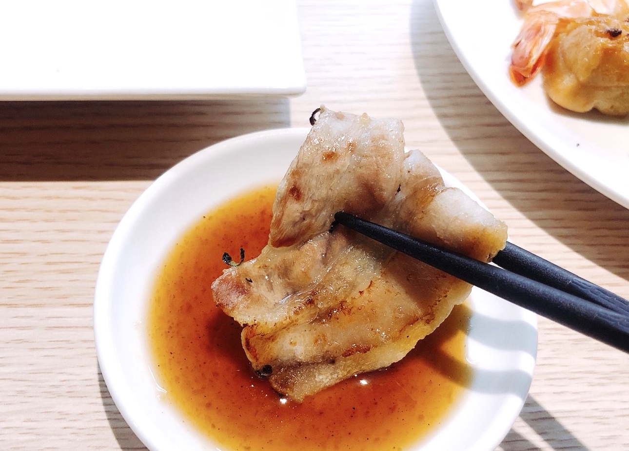 【桃園 燒肉道】平板點餐、軌道送餐、不收服務費的燒肉店。最便宜一道肉品60元起!!!