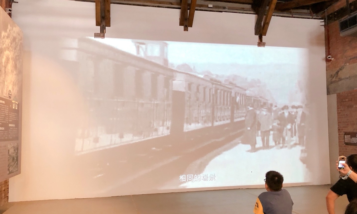 【桃園 軌道願景館】跟著桃園號小火車出發去。GOGO樂『3D媒體互動、體驗車長、益智積木』