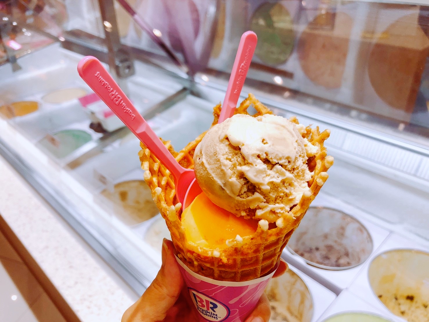 31 ice cream,31冰淇淋,冰淇淋,林口三井,林口美食,無敵星聖代,耀西蛋組合,超級瑪利歐