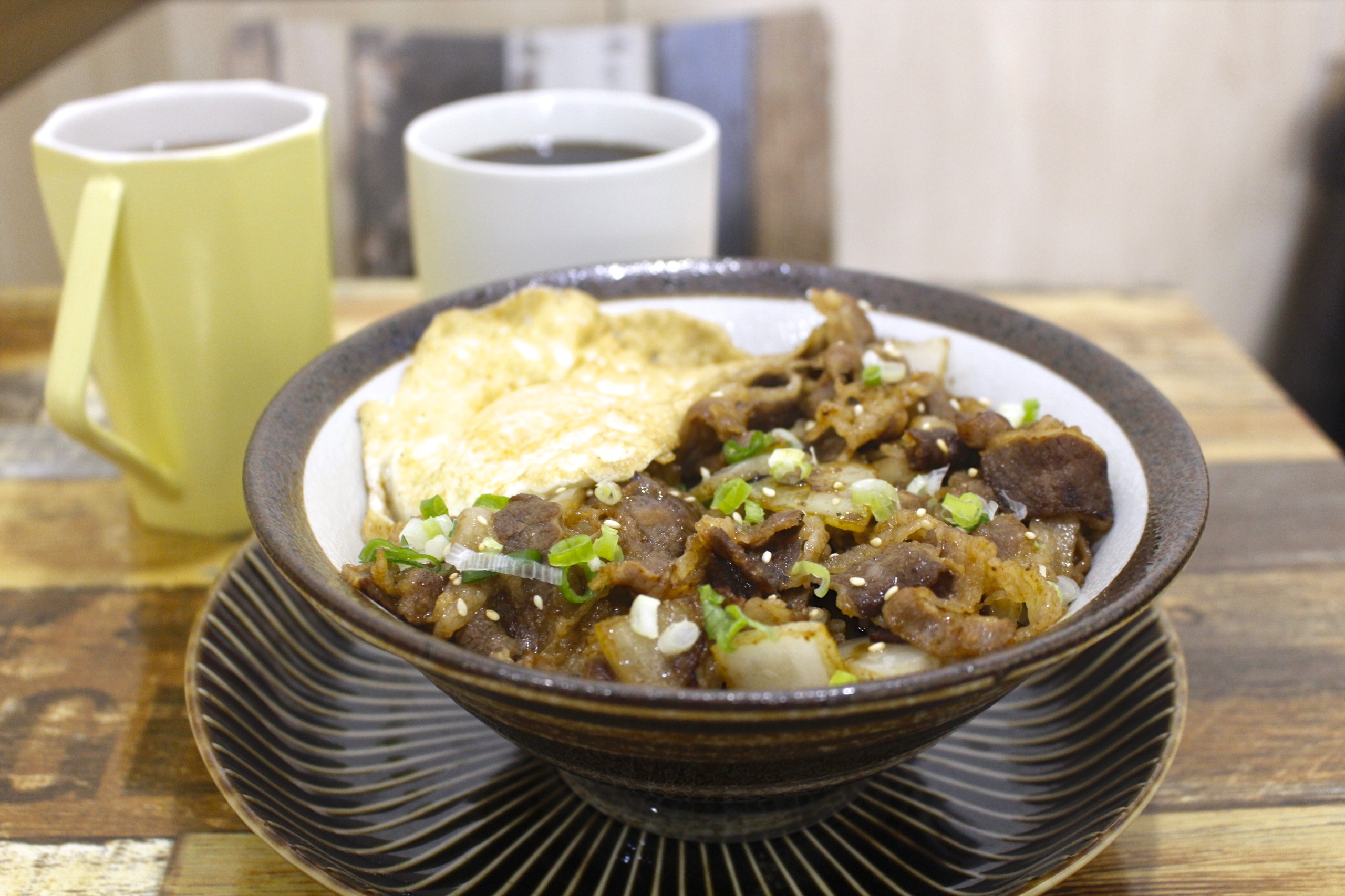 【桃園 醬饌燒肉蛋吐司】民富二街巷弄早中餐。祖傳老爹神秘醬汁做成丼飯、肉蛋吐司