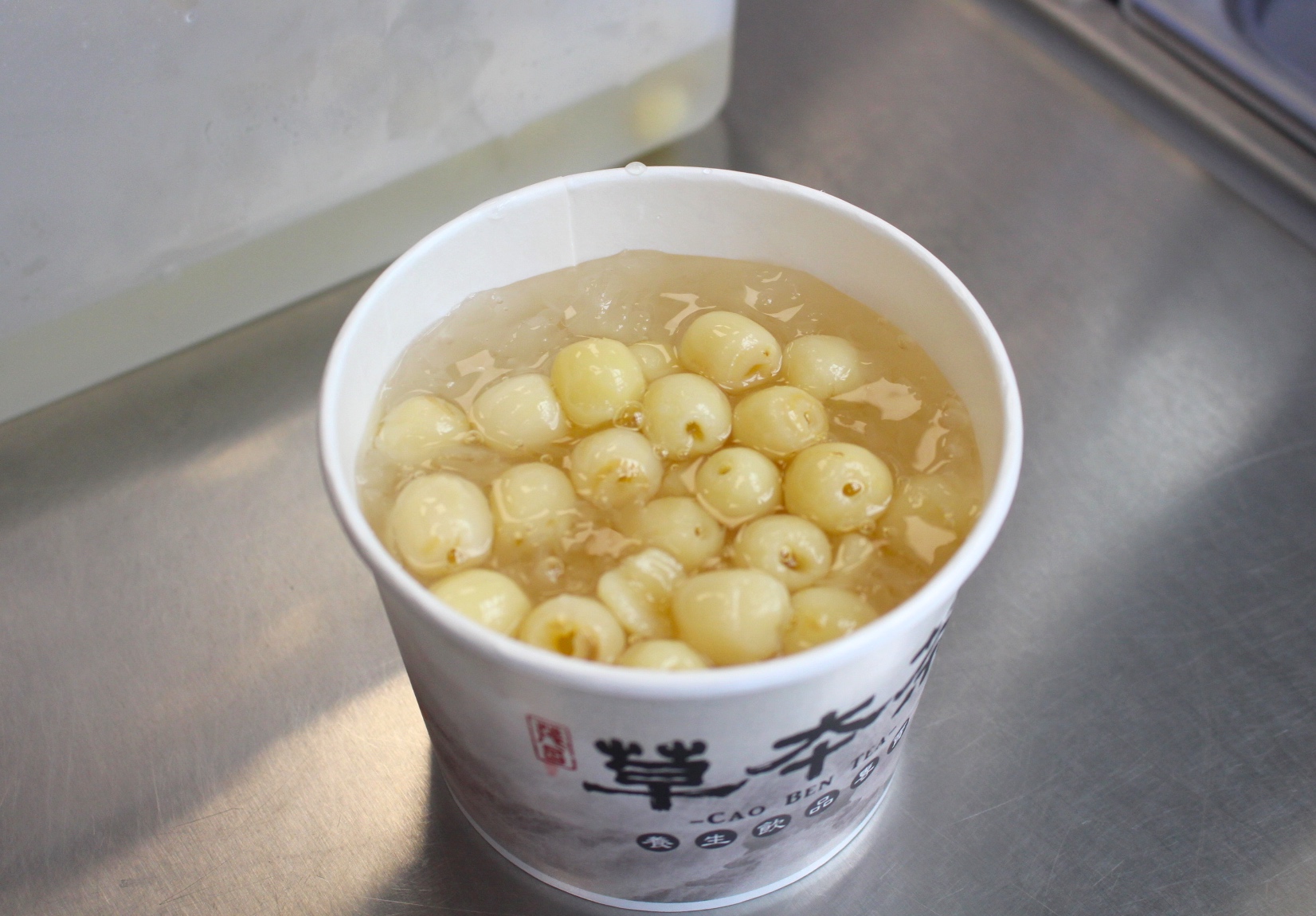 【桃園 草本茶(林口店)】天然中藥製成養生飲品！每一杯都是「為家人煮的茶」綜合嫩仙草超澎湃