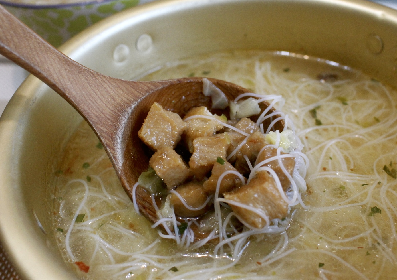 【食 漁品軒】基隆十大伴手禮！全臺(tái)唯一即食(泡)的海鮮米粉、XO醬讓菜色增添海鮮風(fēng)味