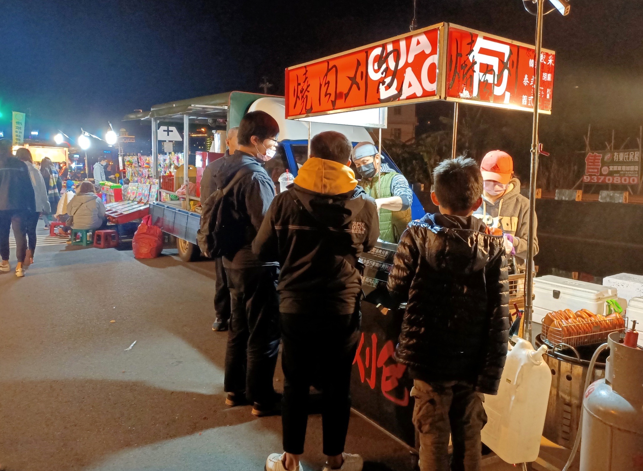 奇立丹民宿,夜市,宜蘭好玩,宜蘭住宿,奇立丹宿?食?湯,礁溪溫泉夜市,泡湯,宜蘭景點,無色無味碳酸氫鈉泉,臺灣小吃