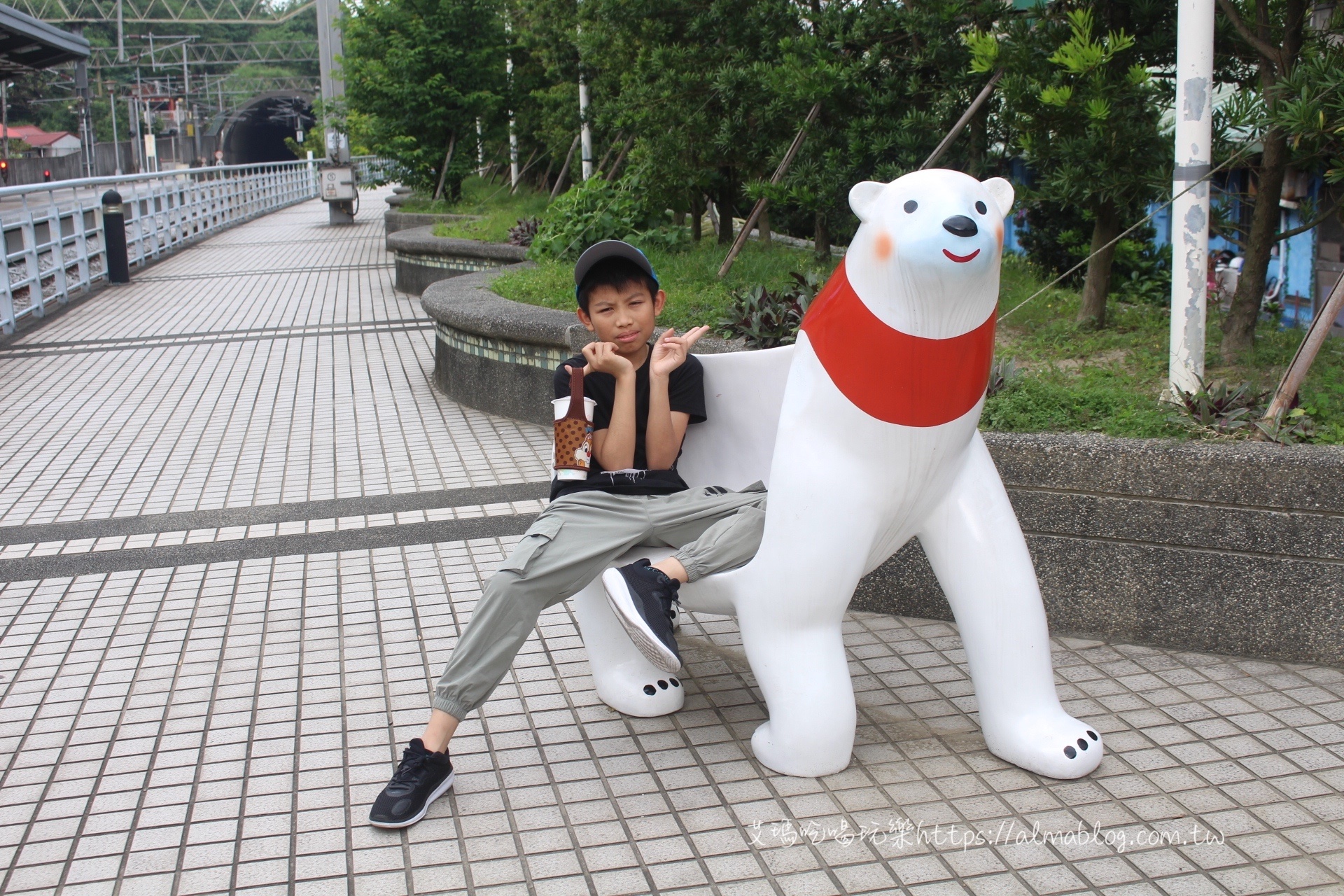 山佳鐵道地景公園