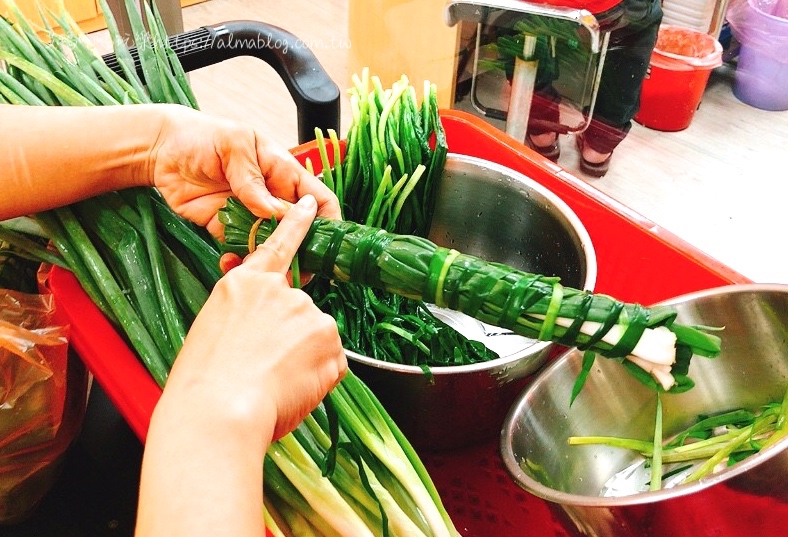 內壢美食,臺灣小吃,東石鮮蚵,痛風,蚵仔乾麵,蚵仔煎,蚵仔麵線,蚵嗲