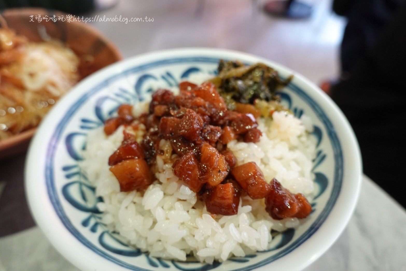 臺中美食,國民小吃,川辣滷肉飯,港式胡椒蛤蠣煲湯,滷肉飯,福來芳x川辣銷魂飯館,老饕滷肉飯,豬油拌飯,香菇蛤蠣雞,麻油乾麵線,麻辣豆腐鴨血泡麵