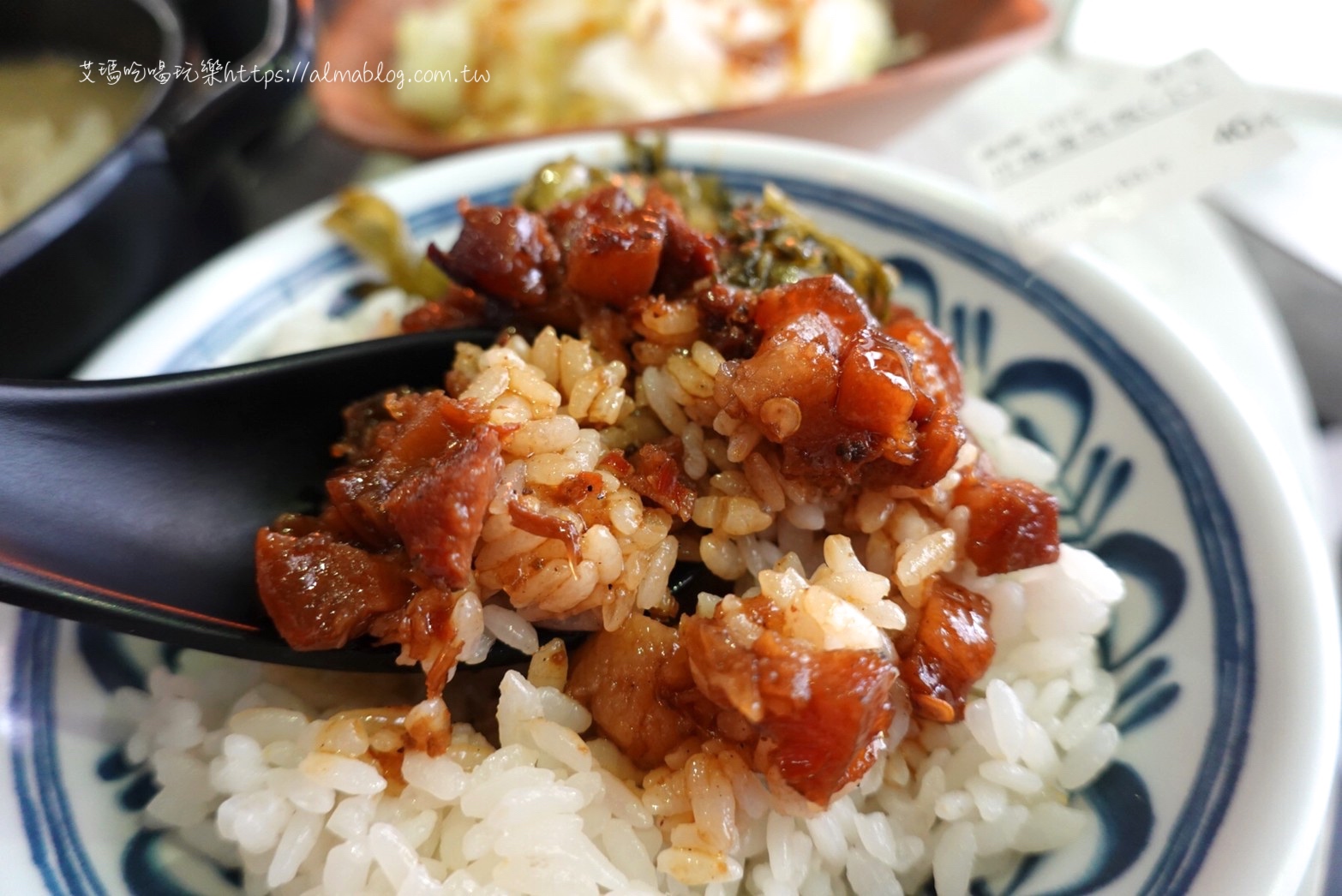 臺中美食,國民小吃,川辣滷肉飯,港式胡椒蛤蠣煲湯,滷肉飯,福來芳x川辣銷魂飯館,老饕滷肉飯,豬油拌飯,香菇蛤蠣雞,麻油乾麵線,麻辣豆腐鴨血泡麵