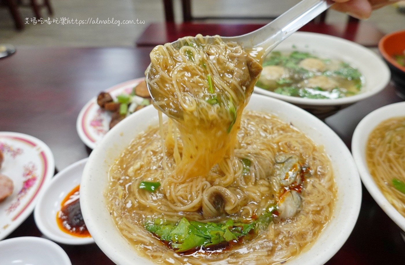 中壢美食,臺灣小吃,四味飄香,臭豆腐,蚵仔麵線