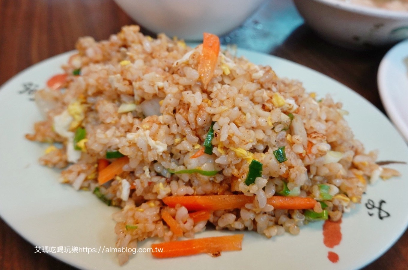 南部小吃,彰化美食,海陸鮮蚵蓋飯,蚵仔煎,蝦丸湯,鹿港小吃,鹿港老街,鹿港阿南師民俗小吃