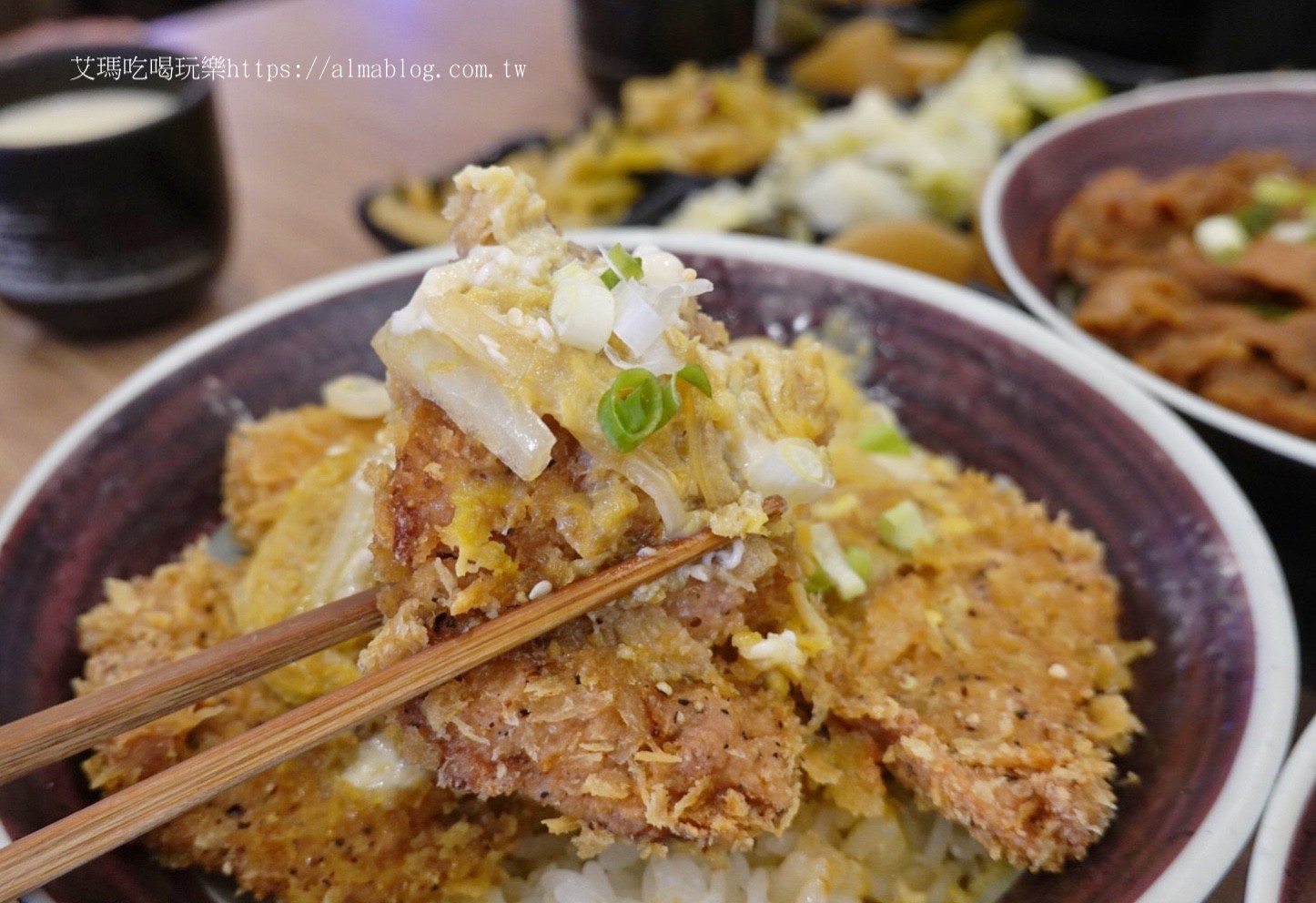 千夜一夜干 丼飯,午仔魚(yú),吃到飽,日式丼飯,桃園美食,燒肉飯,花魚(yú)一夜干,蘆竹美食,豬排丼飯