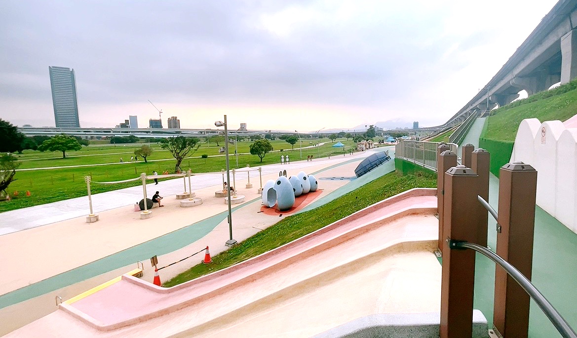 臺北好玩,大都會公園熊猴森樂園,新北公園,水樂園