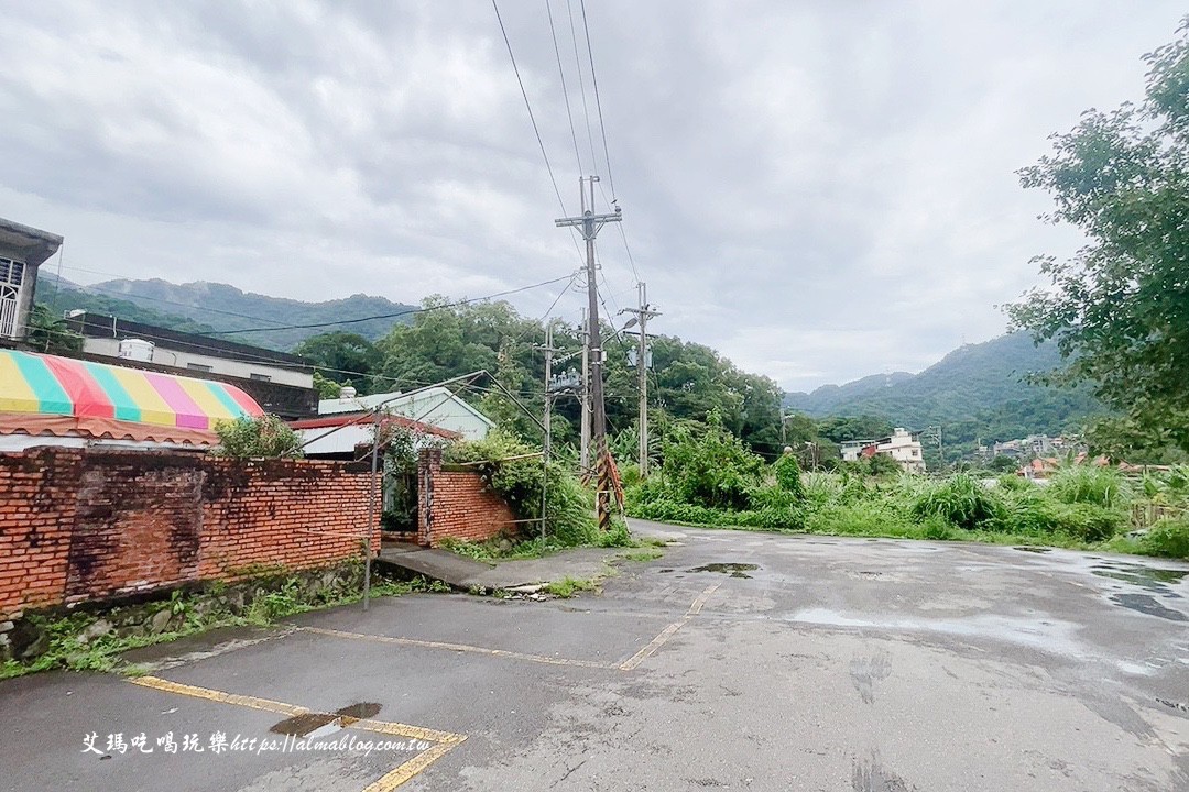 三峽美食,土雞,土雞城,好滋味土雞莊,新北美食,沙拉冷筍,炒山蘇,脆皮雞,金沙中卷