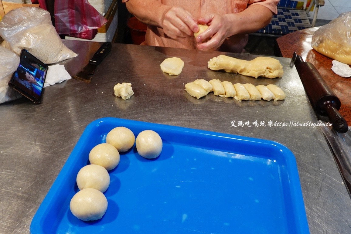 手工牛舌餅,桃園夜市,桃園美食,鹿港牛舌餅