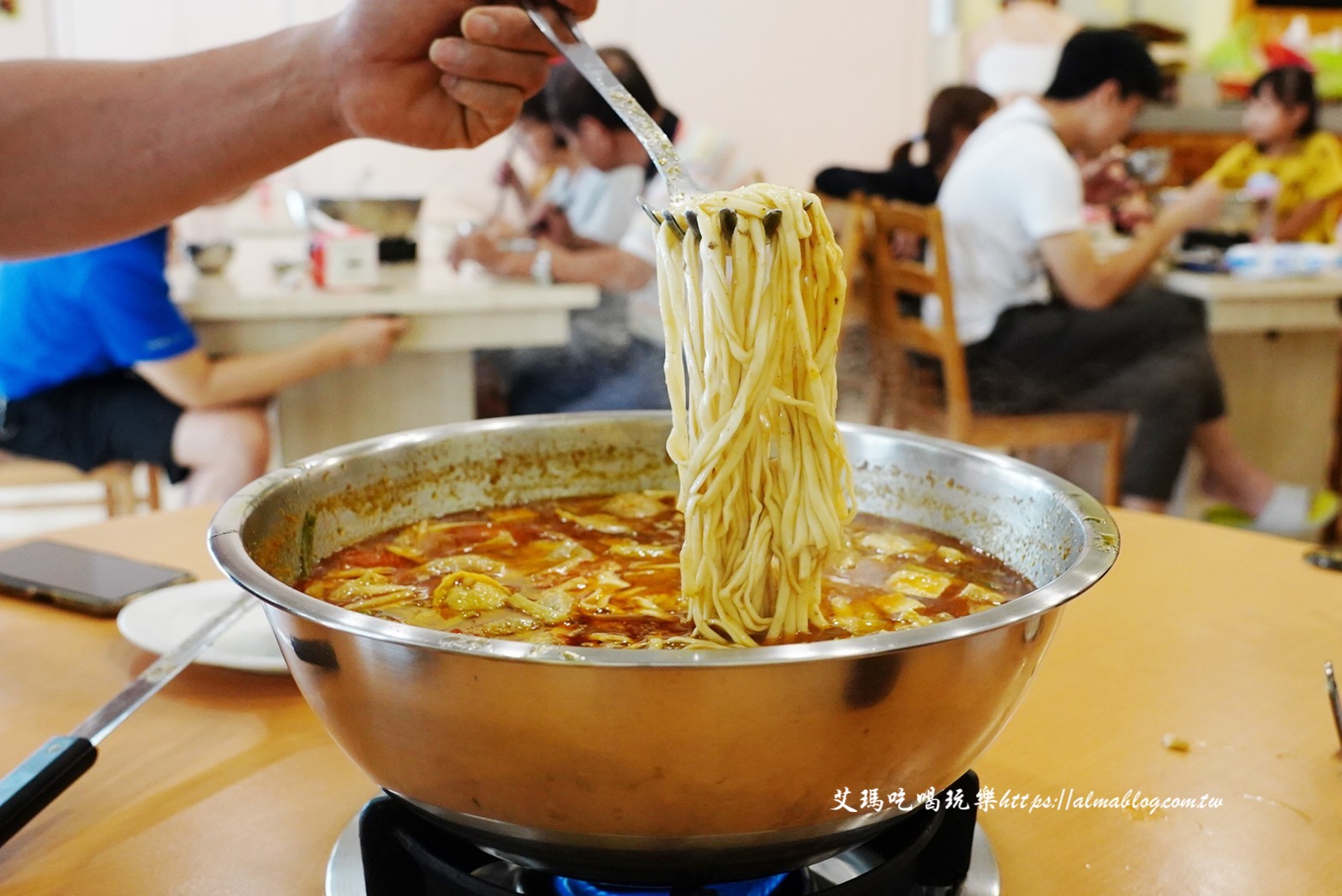 桃園美食,新北美食,薑母鴨,羊肉爐,豬肚湯,立冬美食,立冬懶人包,林李傳螃蟹薑母鴨,老余牛家莊,總裁家溫體鮮羊肉料理,臺灣番鴨牧場,虎頭山土雞城,佳安薑母鴨,老地方薑母鴨,正老林羊肉爐,曾家薑母鴨,月明薑母鴨,山羊城羊肉爐,曾家豬肚雞火鍋,老店薑母雞,品香殿潮州砂鍋粥