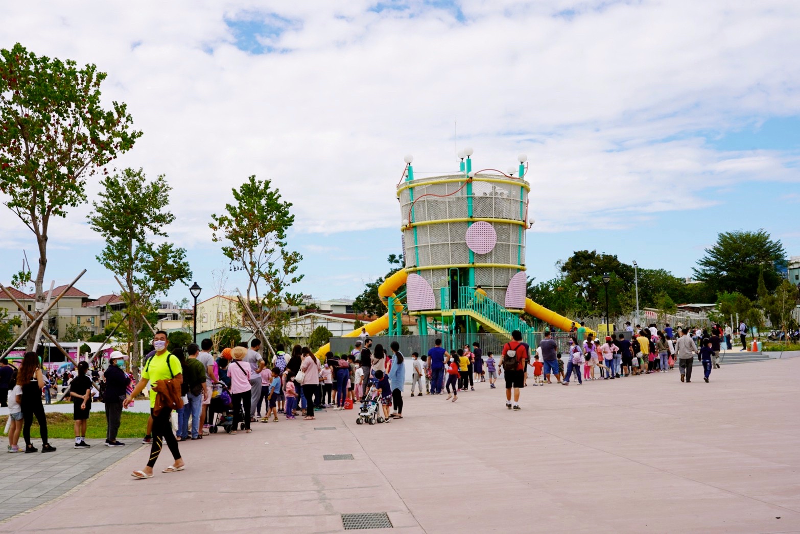 免費景點,公園,臺中公園,臺中景點,溜滑梯,馬卡龍公園