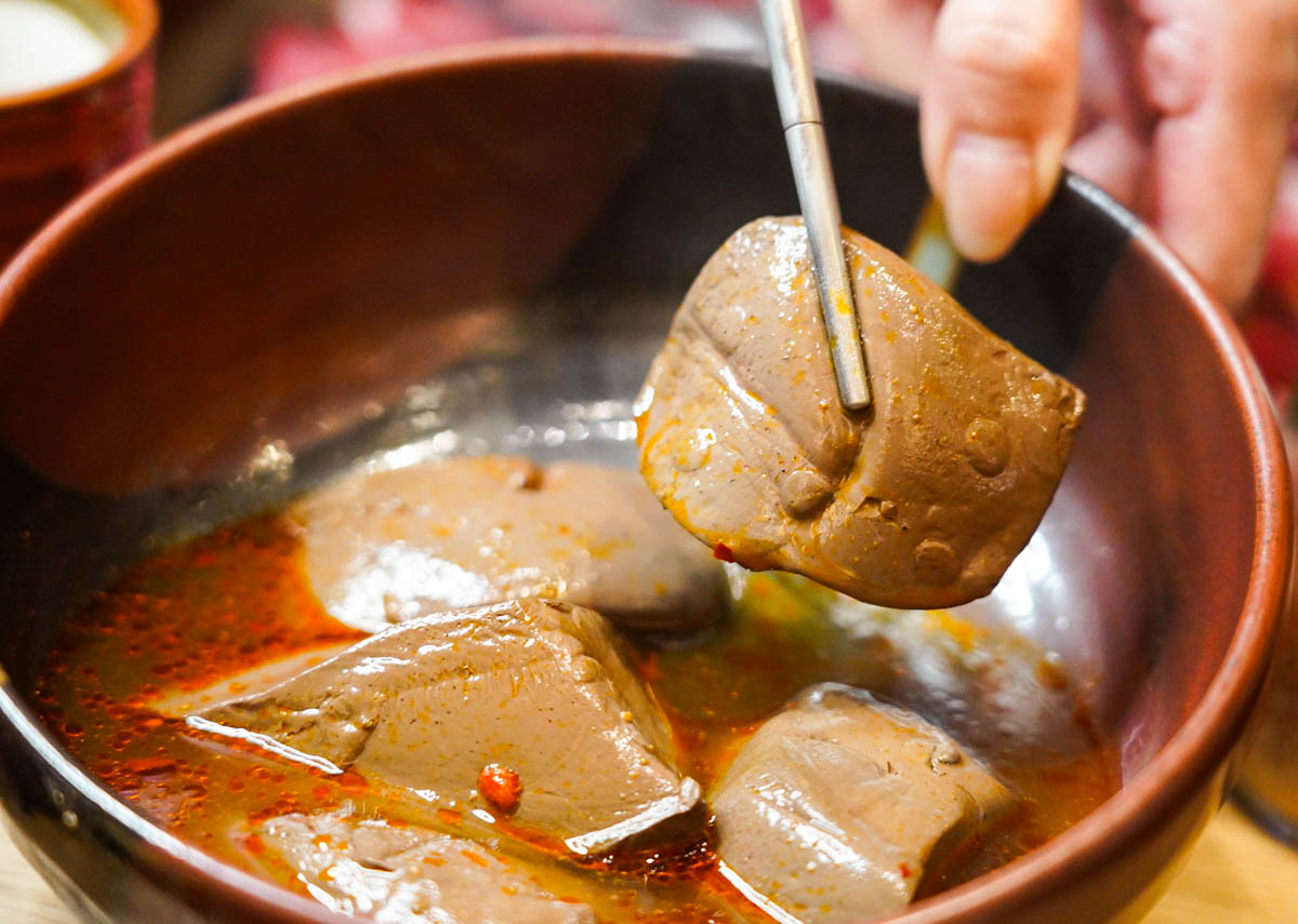 蟳鮮屋桃園藝文店,大沙公,活體海鮮,桃園美食,聚餐,海鮮拼盤,海鮮鍋物,泰式鍋物,牛小排,日本A5和牛、美國prime牛小排、美國prime肋眼牛、美國prime霜降牛、西班牙Bellota伊比利豬、羊嫩肩、臺灣豪野鴨、臺灣手切雞柳、臺灣東寶黑豬肉、臺灣活菌松阪豬,美食