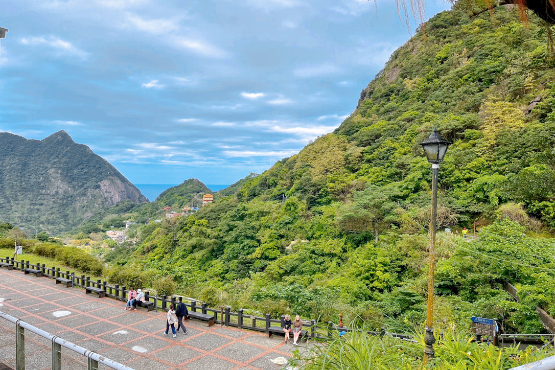 臺北景點,親子景點,好玩景點,免費景點,新北市立黃金博物館,黃金博物館,礦坑,小火車,瑞芳景點,百年採金阿金,搭臺車, 四連棟,透視礦山,臺車通車,999純金大金磚,本山五坑