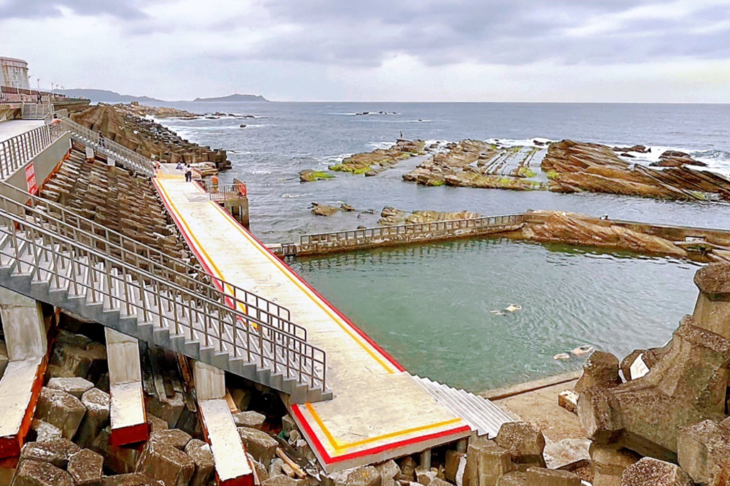 外木山海水游泳池