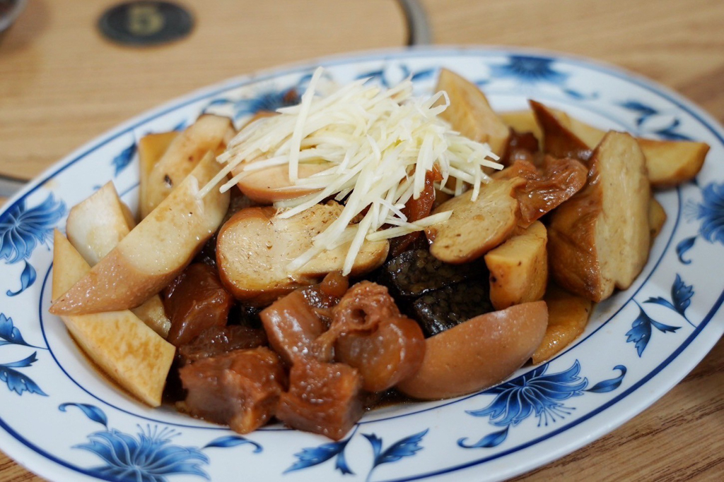 美女の家牛肉麵